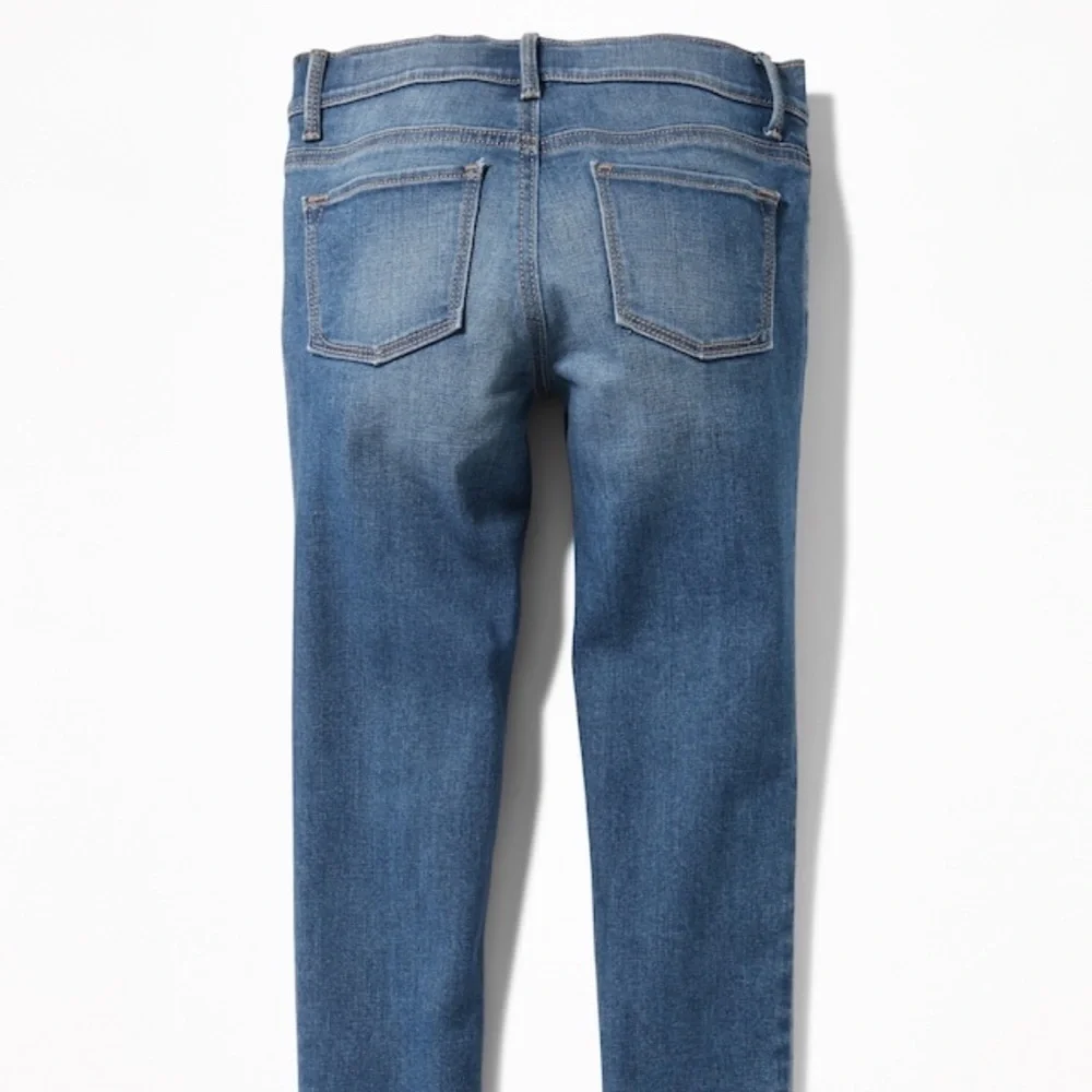 ON center seam step hem rockstar jeggings